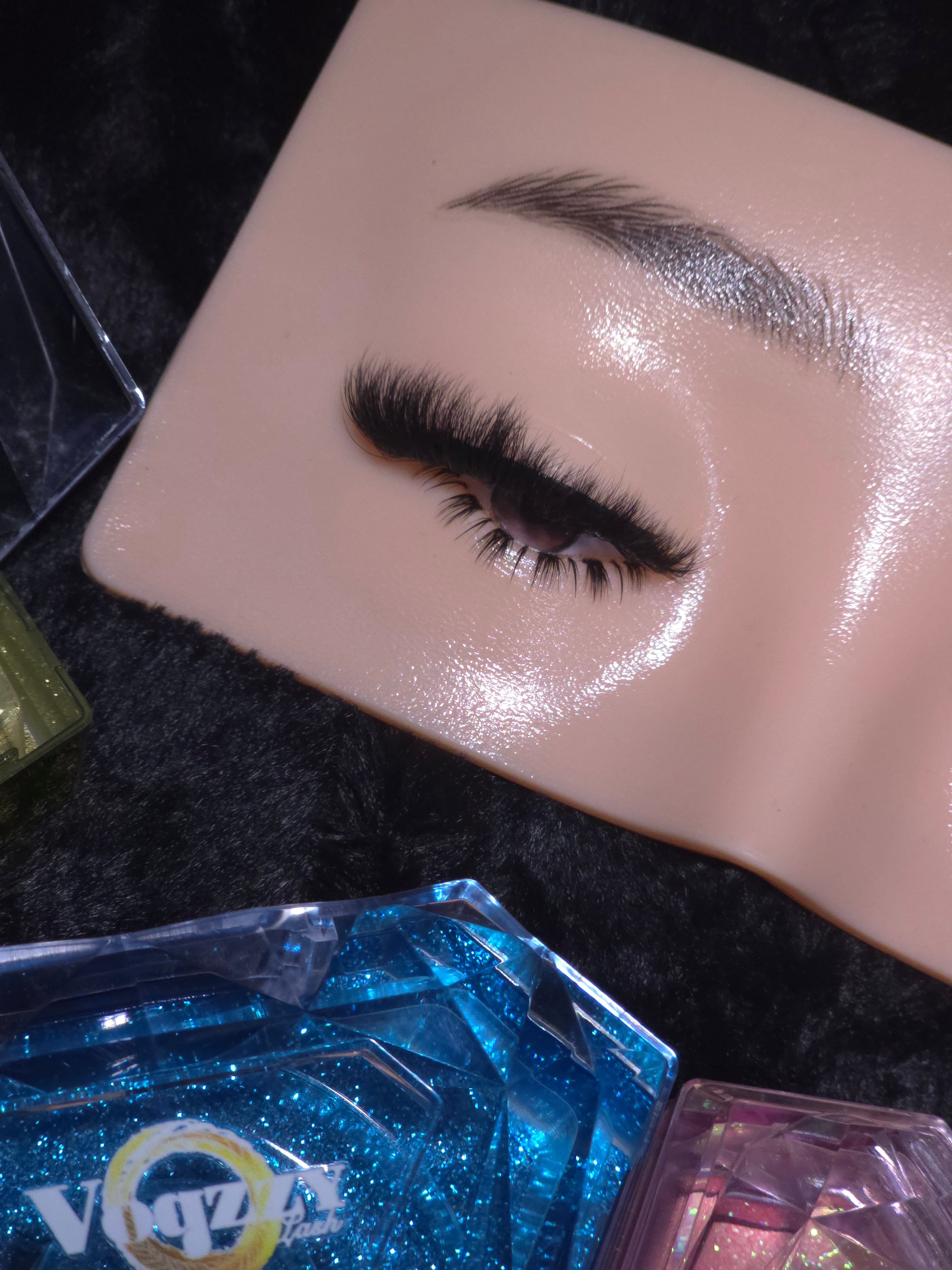 Vogzzy Bottom lash